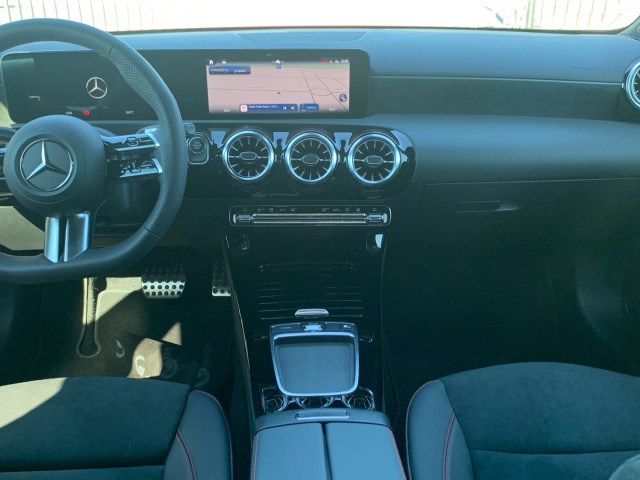 MERCEDES-BENZ Clase A 250 e Compacto en Adarsa Sur - Foto 8