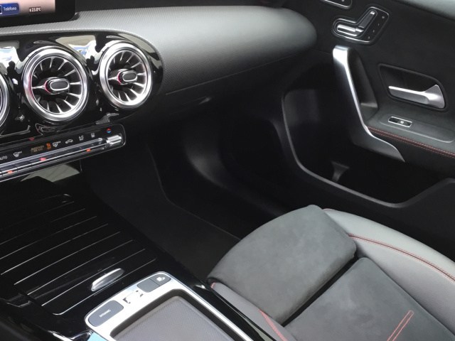 MERCEDES-BENZ Clase A 250 e AMG Line (EURO 6d) en Adarsa Sur - Foto 18