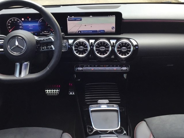 MERCEDES-BENZ Clase A 250 e AMG Line (EURO 6d) en Adarsa Sur - Foto 8