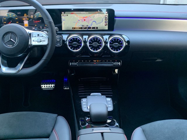 MERCEDES-BENZ Clase CLA 200 d Coupé en Adarsa Sur - Foto 8