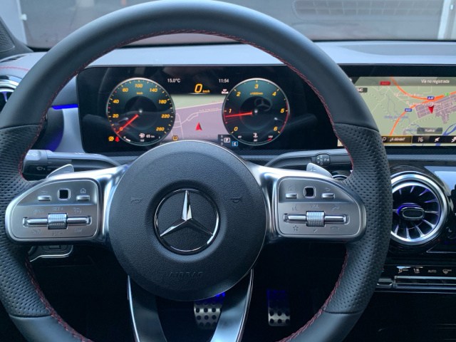 MERCEDES-BENZ Clase CLA 200 d Coupé en Adarsa Sur - Foto 9