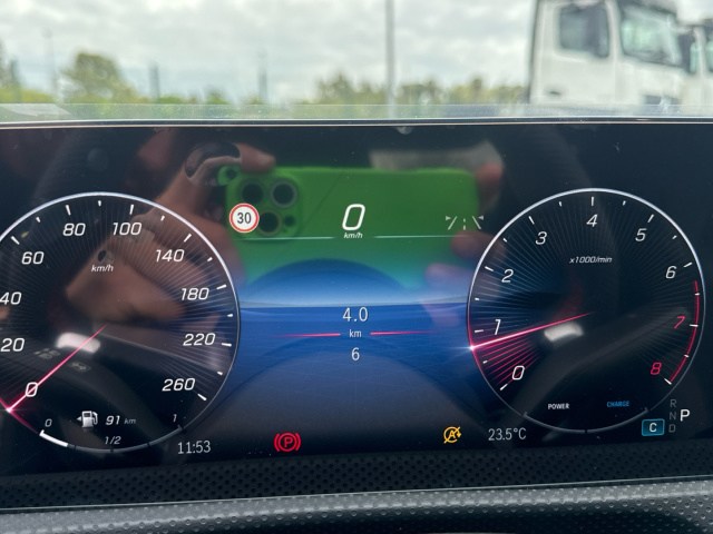 MERCEDES-BENZ Clase CLA 200 Coupé en Adarsa Sur - Foto 15