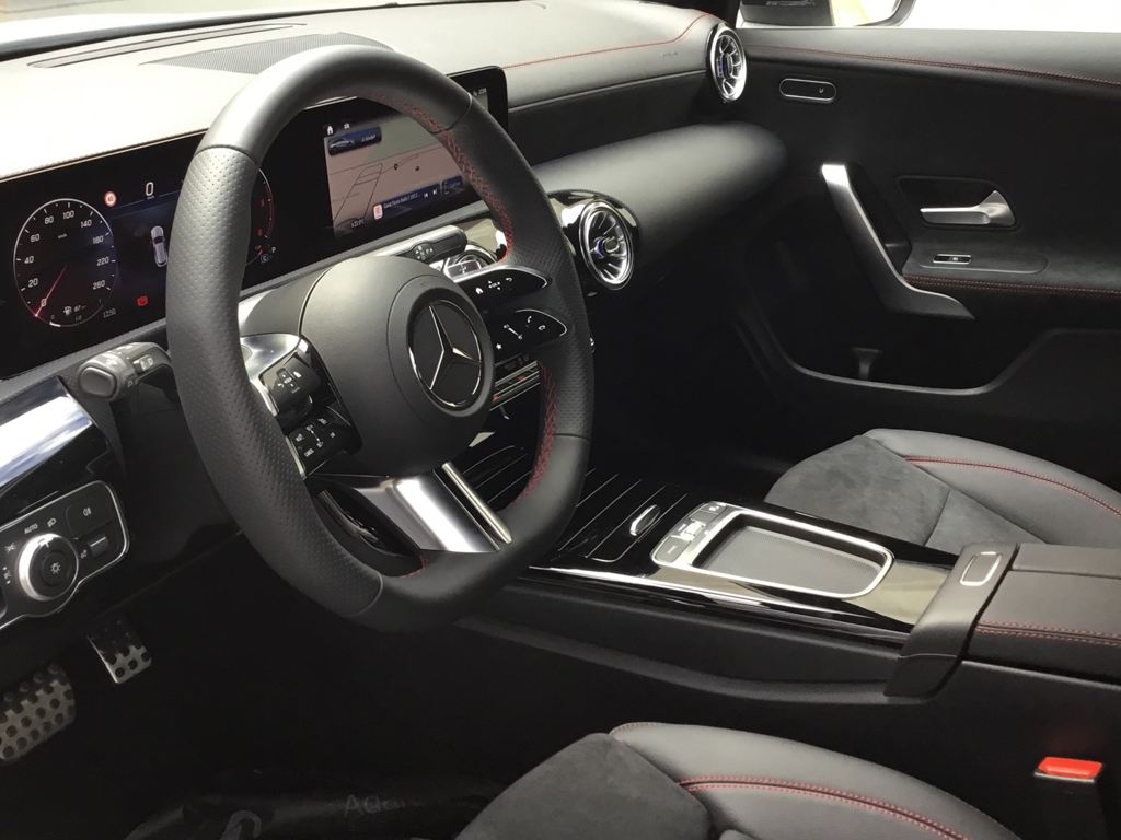 MERCEDES-BENZ Clase CLA 200 d Shooting Brake en Adarsa Sur - Foto 15