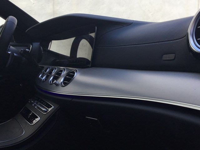 MERCEDES-BENZ Clase E 300 de AMG Line (EURO 6d) en Adarsa Sur - Foto 19