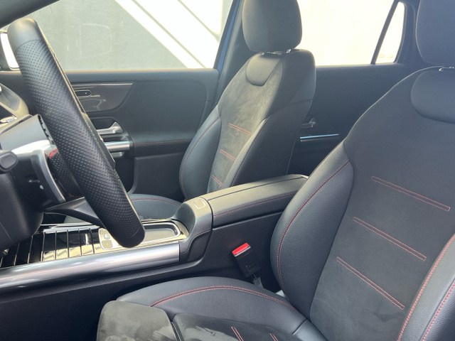 MERCEDES-BENZ Clase GLA 200 d en Adarsa Sur - Foto 7