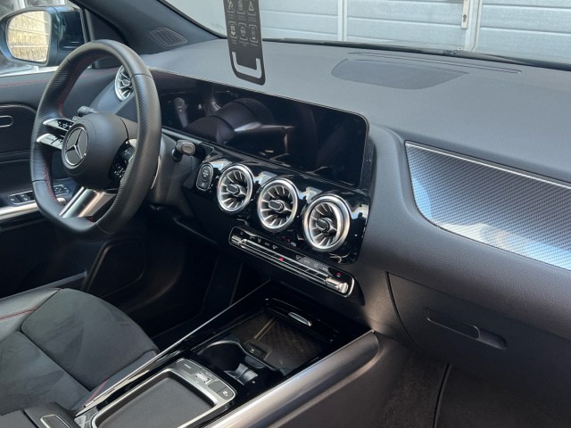 MERCEDES-BENZ Clase GLA 200 d en Adarsa Sur - Foto 10