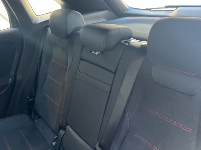 MERCEDES-BENZ Clase GLA 200 d en Adarsa Sur - Foto 11