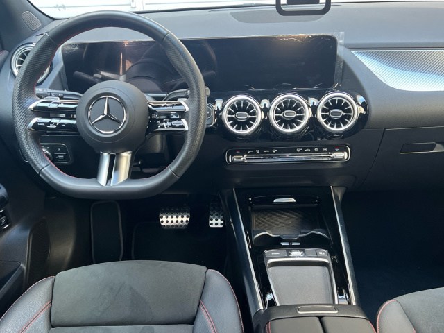 MERCEDES-BENZ Clase GLA 200 d en Adarsa Sur - Foto 8