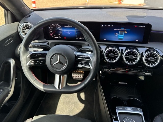 MERCEDES-BENZ Clase A 250 e AMG Line (EURO 6e) en Adarsa Zamora - Foto 8