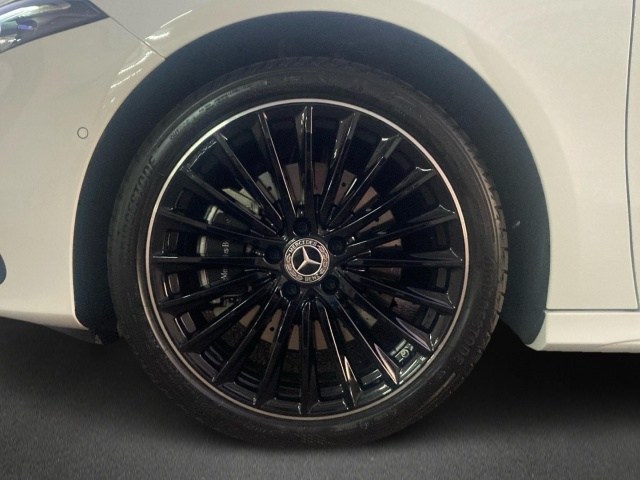 MERCEDES-BENZ Clase A 250 e Compacto con tecnología híbrida EQ en Adarsa Zamora - Foto 5