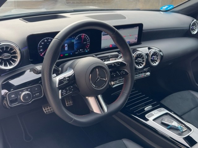 MERCEDES-BENZ Clase A 250 e AMG Line (EURO 6d) en Adarsa Zamora - Foto 6