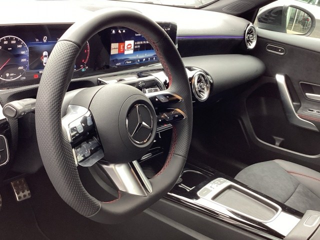 MERCEDES-BENZ Clase A 200 d Berlina en Adarsa Zamora - Foto 6