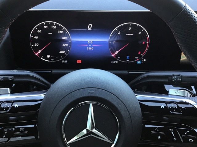 MERCEDES-BENZ Clase GLA 200 d en Adarsa Zamora - Foto 9