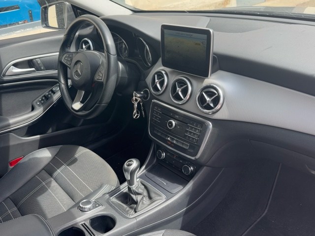 MERCEDES-BENZ Clase CLA 200 CDI / d Shooting Brake Urban en Adarsa Zamora - Foto 10
