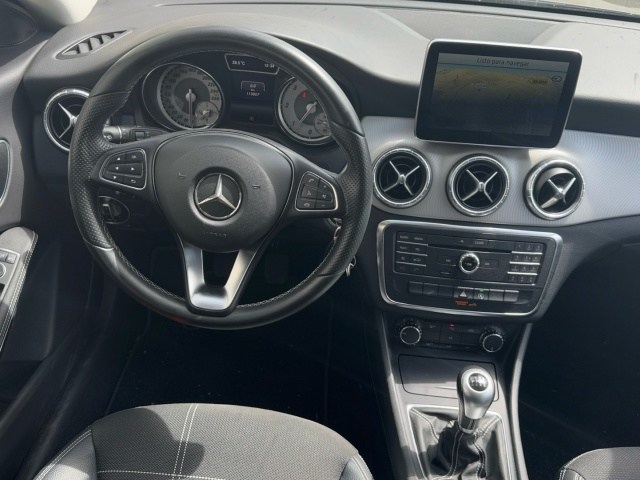 MERCEDES-BENZ Clase CLA 200 CDI / d Shooting Brake Urban en Adarsa Zamora - Foto 8