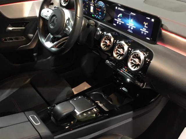MERCEDES-BENZ Clase CLA 250 e AMG Line (EURO 6d) en Lercauto 96 - Foto 10