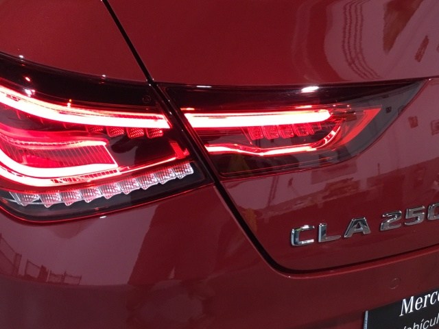 MERCEDES-BENZ Clase CLA 250 e AMG Line (EURO 6d) en Lercauto 96 - Foto 13