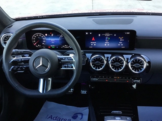 MERCEDES-BENZ Clase A 250 e AMG Line (EURO 6d) en Lercauto 96 - Foto 8