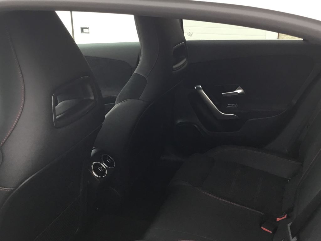MERCEDES-BENZ Clase A 250 e Compacto en Lercauto 96 - Foto 11