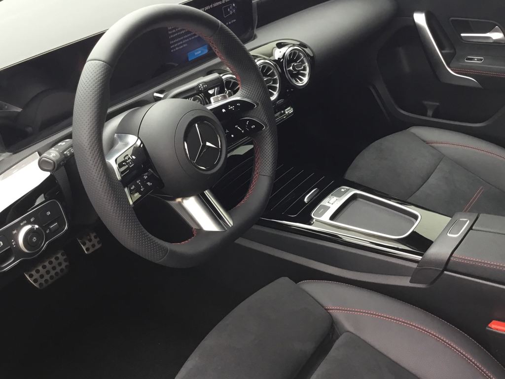 MERCEDES-BENZ Clase A 250 e Compacto en Lercauto 96 - Foto 7
