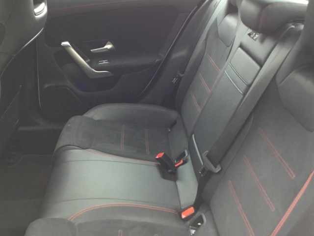MERCEDES-BENZ Clase CLA 180 AMG Line (EURO 6d) en Lercauto 96 - Foto 14