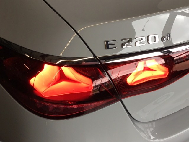 MERCEDES-BENZ Clase E 220 d Berlina en Lercauto 96 - Foto 10