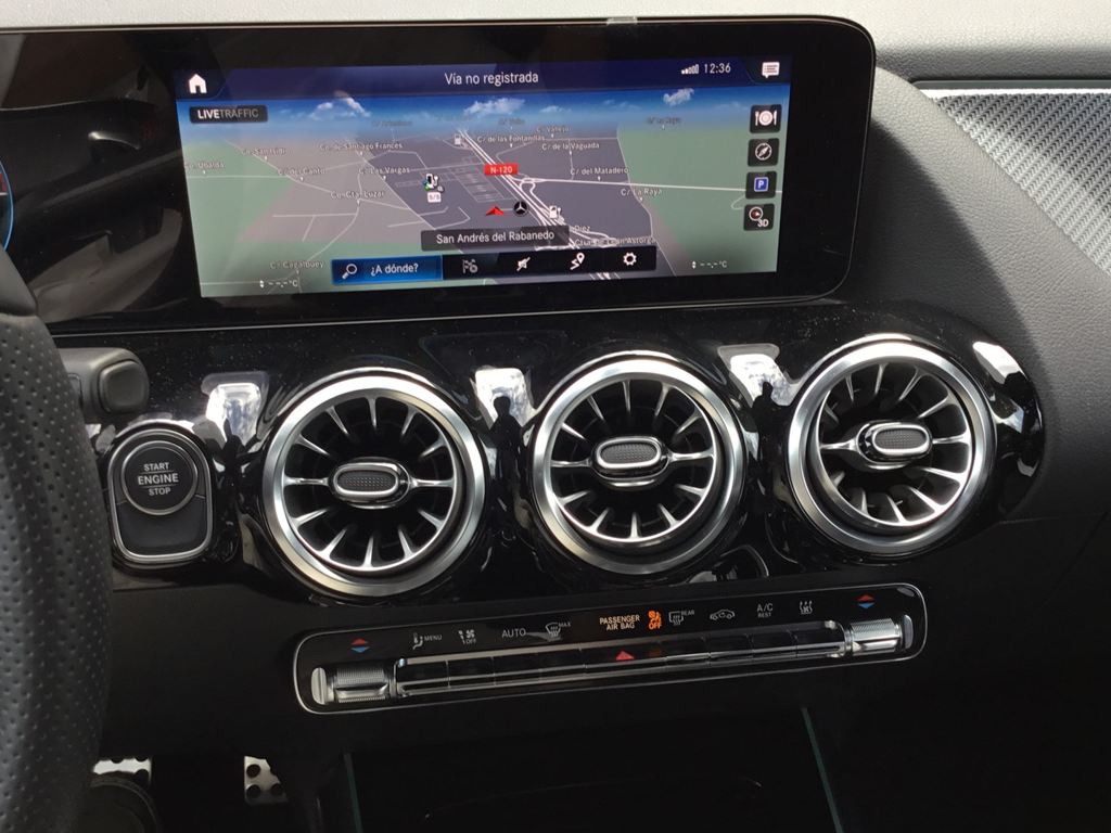 MERCEDES-BENZ Clase GLA 250 e en Lercauto 96 - Foto 6