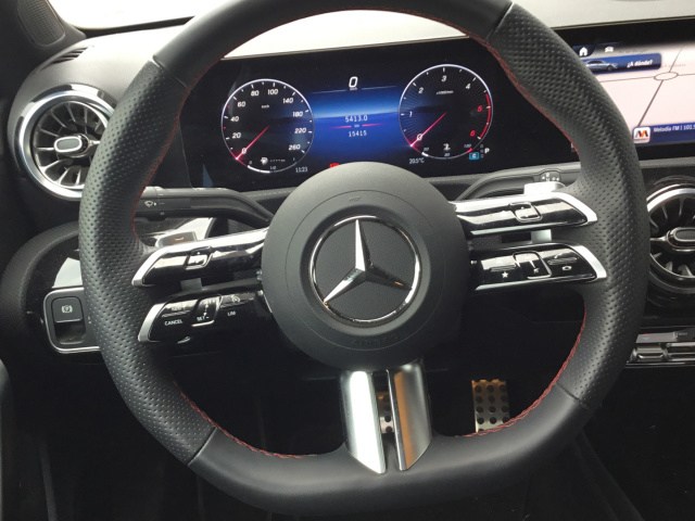 MERCEDES-BENZ Clase A 180 d Berlina en Integral Automoción 2000 (Valladolid) - Foto 9