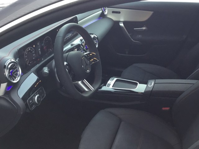 MERCEDES-BENZ Clase CLA 200 d Coupé en Integral Automoción 2000 (Valladolid) - Foto 6