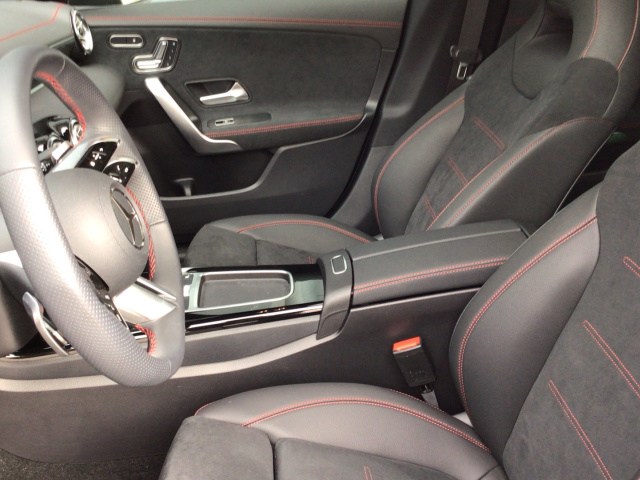 MERCEDES-BENZ CLA 250 e Shooting Brake en Integral Automoción 2000 (Valladolid) - Foto 11