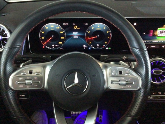MERCEDES-BENZ Clase GLB 200 AMG Line (EURO 6d) en Integral Automoción 2000 (Valladolid) - Foto 10