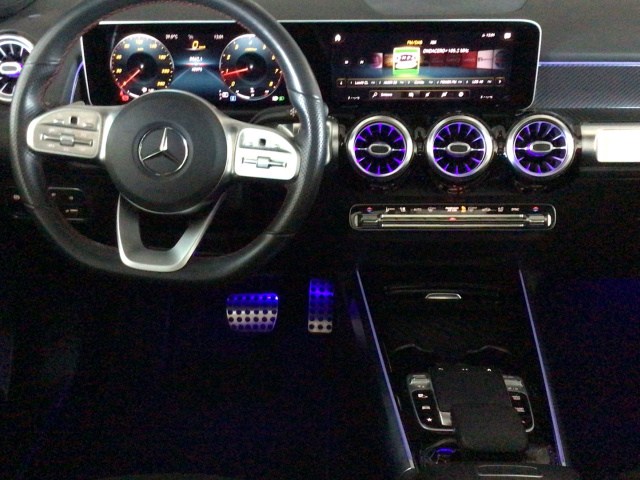 MERCEDES-BENZ Clase GLB 200 AMG Line (EURO 6d) en Integral Automoción 2000 (Valladolid) - Foto 9
