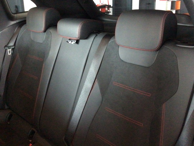 MERCEDES-BENZ Clase GLA 200 AMG Line en Integral Automoción 2000 (Valladolid) - Foto 12