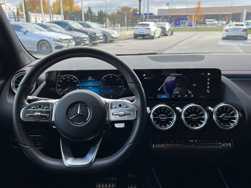 MERCEDES-BENZ EQA 300 4MATIC en Integral Automoción 2000 (Valladolid) - Foto 7