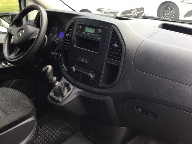 MERCEDES-BENZ Vito 110CDI TD 75kW Mixto Pro Larga en Integral Automoción 2000 (Valladolid) - Foto 8