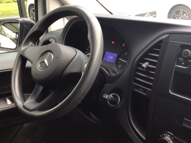 MERCEDES-BENZ Vito 110CDI TD 75kW Mixto Pro Larga en Integral Automoción 2000 (Valladolid) - Foto 9