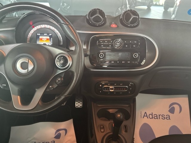 SMART forfour 60kW(81CV) EQ en Integral Automoción 2000 (Valladolid) - Foto 8