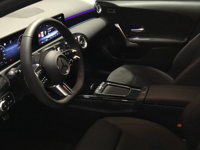 MERCEDES-BENZ Clase A 180 Compacto en Adarsa Norte - Foto 6