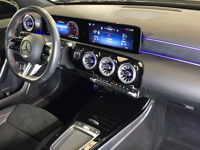 MERCEDES-BENZ Clase A 250 e AMG Line (EURO 6e) en Adarsa Norte - Foto 10