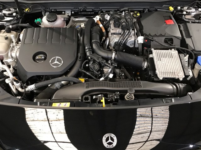 MERCEDES-BENZ Clase A 250 e AMG Line (EURO 6e) en Adarsa Norte - Foto 15