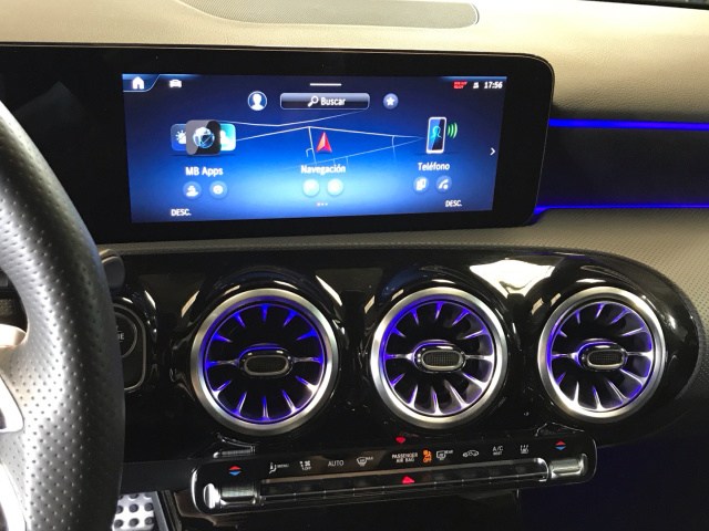 MERCEDES-BENZ Clase A 250 e AMG Line (EURO 6e) en Adarsa Norte - Foto 18