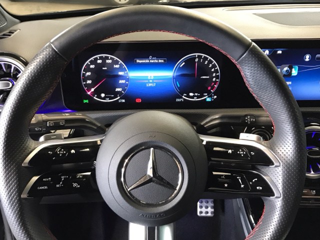MERCEDES-BENZ Clase A 250 e AMG Line (EURO 6e) en Adarsa Norte - Foto 9