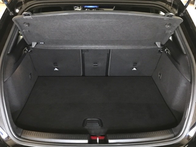 MERCEDES-BENZ Clase A 250 e Compacto en Adarsa Norte - Foto 13