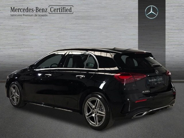 MERCEDES-BENZ Clase A 250 e Compacto en Adarsa Norte - Foto 4