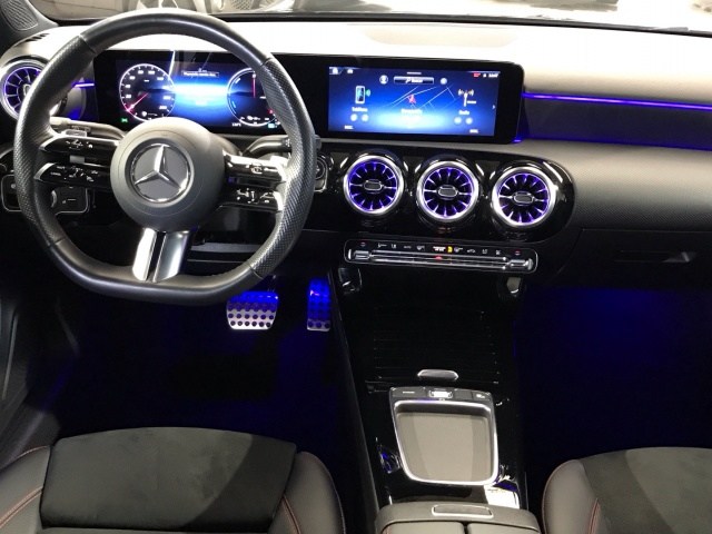 MERCEDES-BENZ Clase A 250 e Compacto en Adarsa Norte - Foto 8