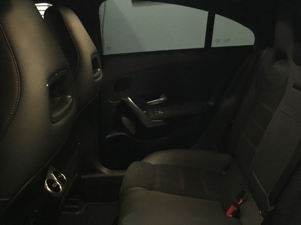 MERCEDES-BENZ Clase CLA 200 d Coupé en Adarsa Norte - Foto 5