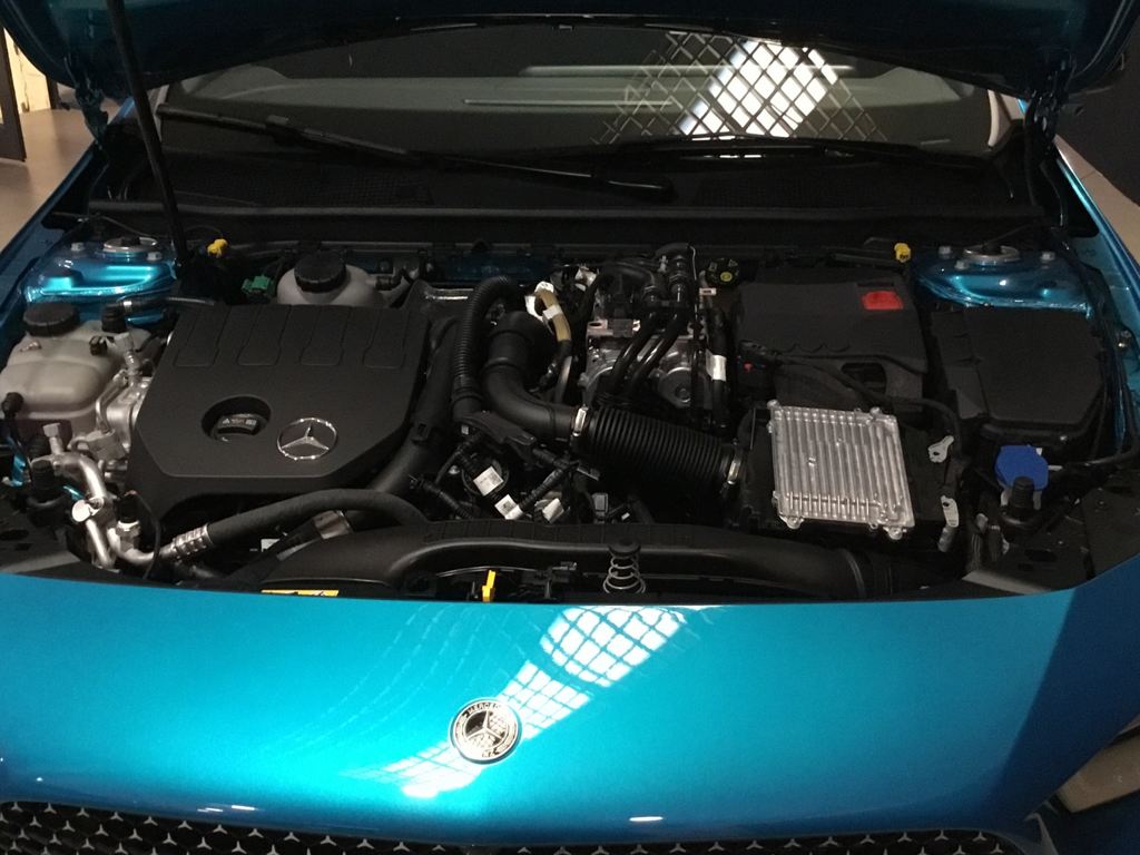 MERCEDES-BENZ Clase CLA 250 e Coupé en Adarsa Norte - Foto 19