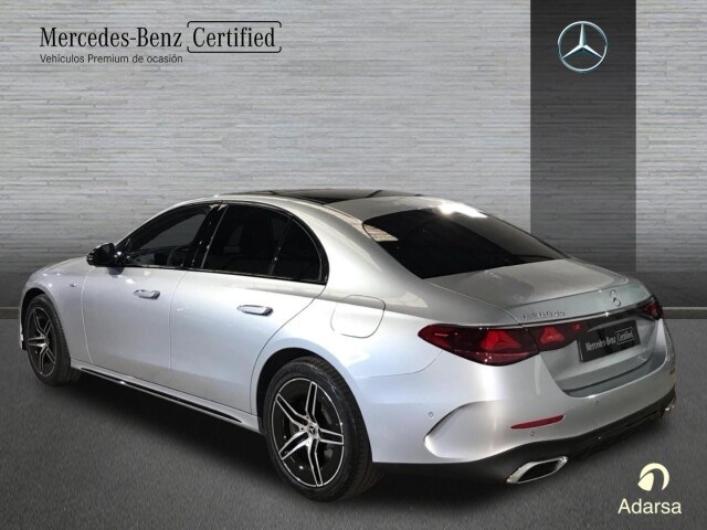 MERCEDES-BENZ Clase E 300 de AMG Line Advanced Plus en Adarsa Norte - Foto 4