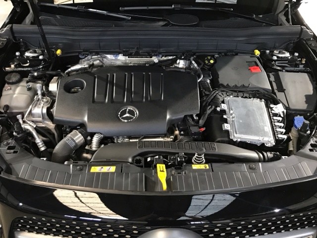 MERCEDES-BENZ Clase GLB 200 d 4Matic AMG Line en Adarsa Norte - Foto 15