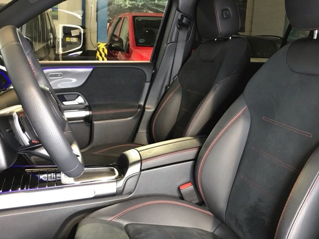 MERCEDES-BENZ Clase GLB 200 d 4Matic AMG Line en Adarsa Norte - Foto 7